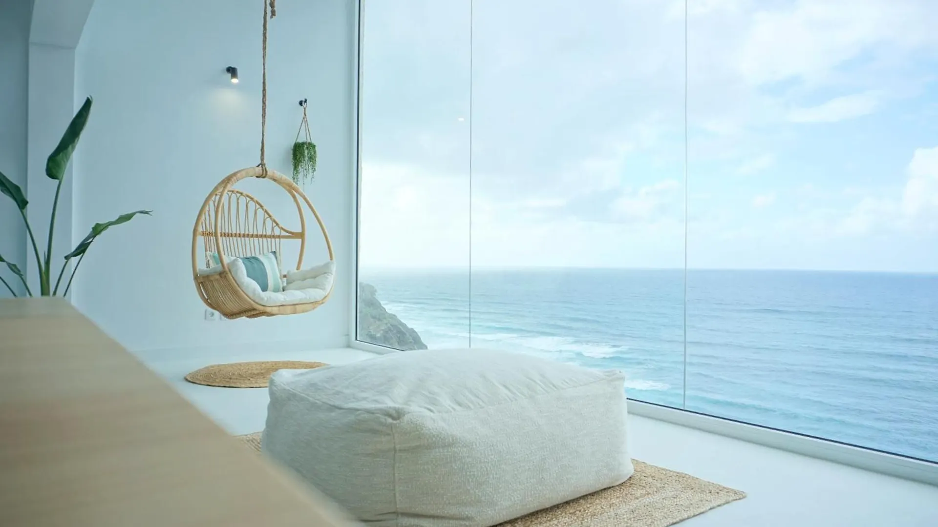 ¡Vistas Al Mar Y Lujo En Bajamar! Apto Boutique contacts